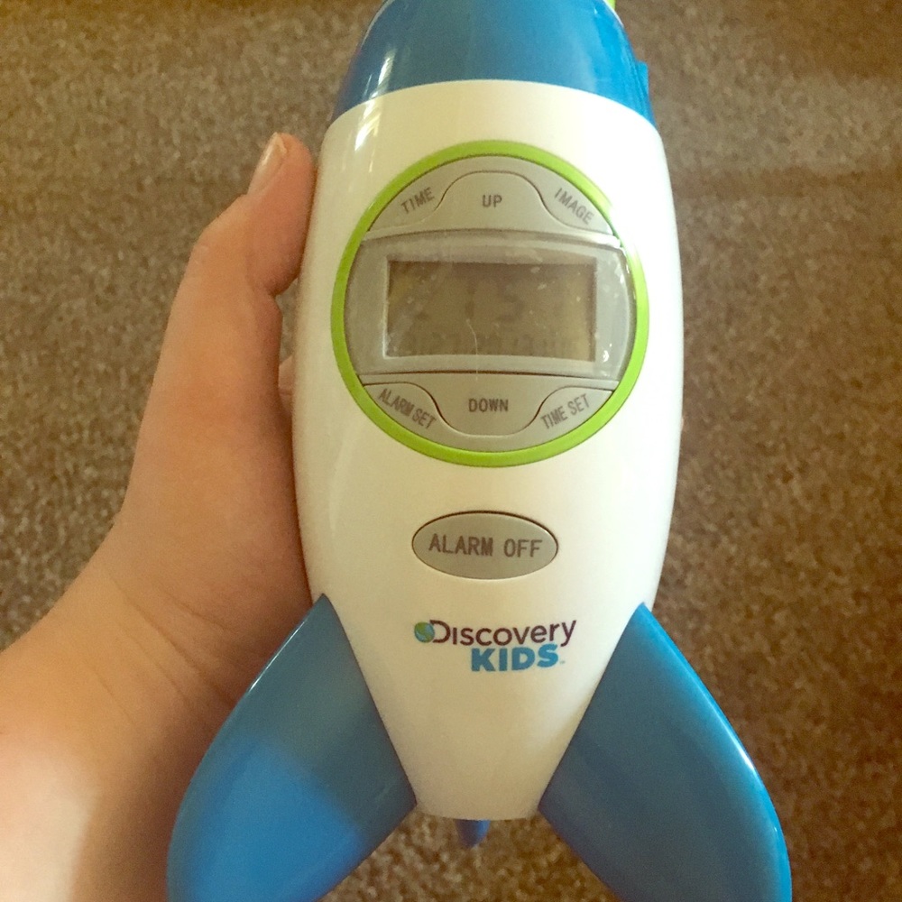 Spaceship alarm clock